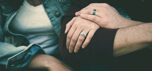 Dating with herpes: how to tell someone you have herpes Dating with herpes: how to tell someone you have herpes